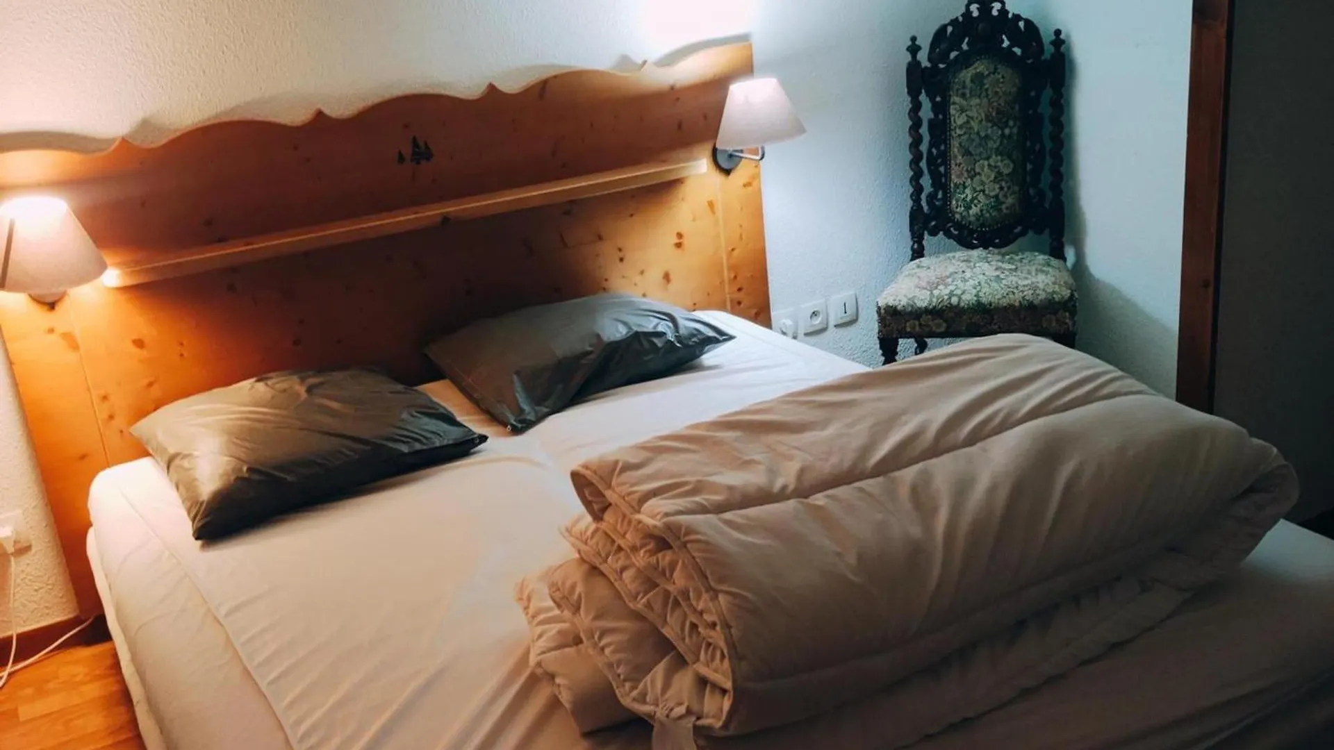 Chalet 3 Pieces, 8 Pers, Cuisine Equipee, Tv, Parking - Fr-1-504-679 Le Devoluy