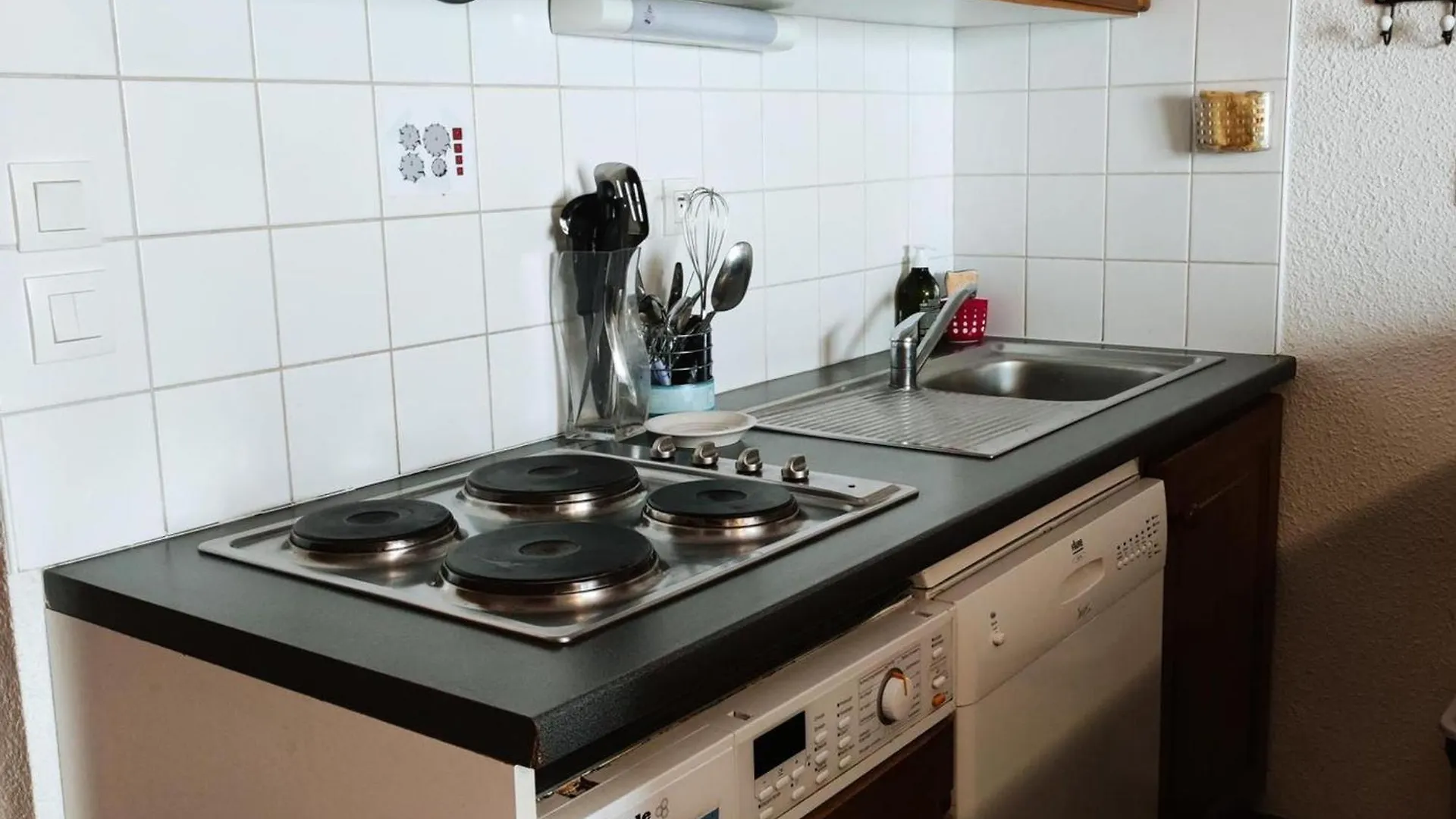 Chalet 3 Pieces, 8 Pers, Cuisine Equipee, Tv, Parking - Fr-1-504-679 Le Devoluy