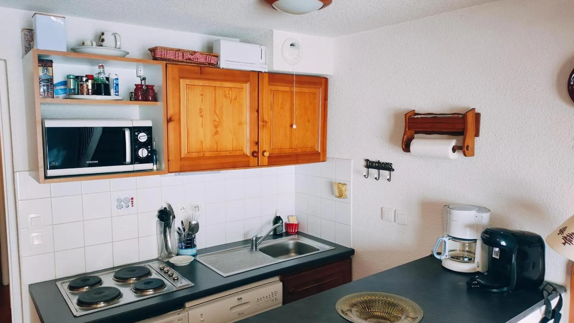 Chalet 3 Pieces, 8 Pers, Cuisine Equipee, Tv, Parking - Fr-1-504-679 Le Devoluy 0*,  France