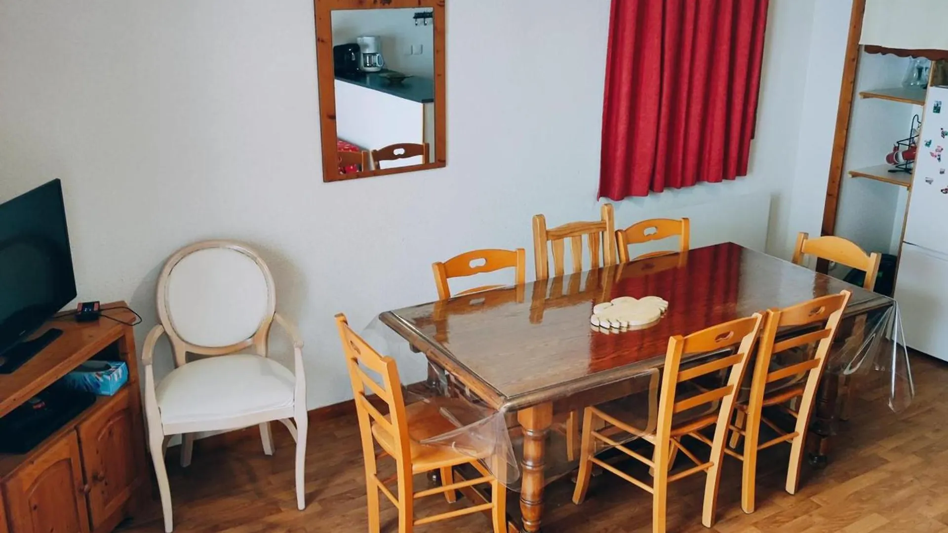 Chalet 3 Pieces, 8 Pers, Cuisine Equipee, Tv, Parking - Fr-1-504-679 Le Devoluy France